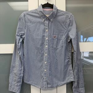Women’s Navy and White striped Hollister shirt *size Medium